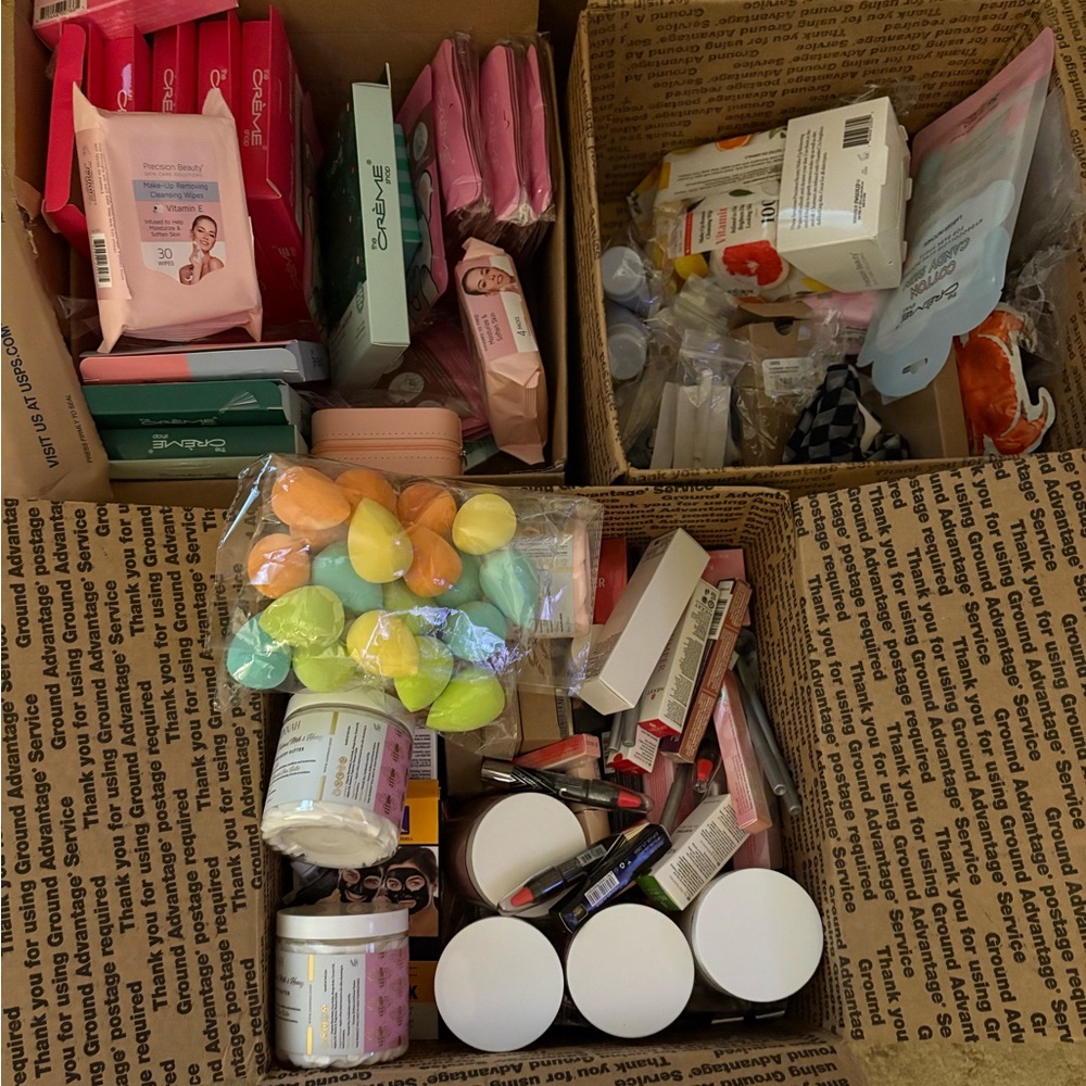 Peachy Keen Beauty box/Skin Care Box/Self Care Box/Jewelry/Hair Care - Picture 8 of 8